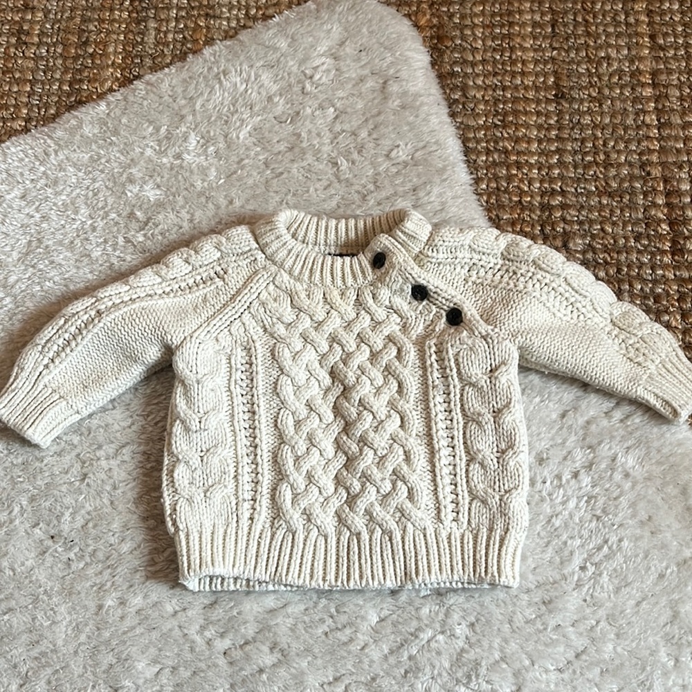 ☁️ baby gap cable knit sweater